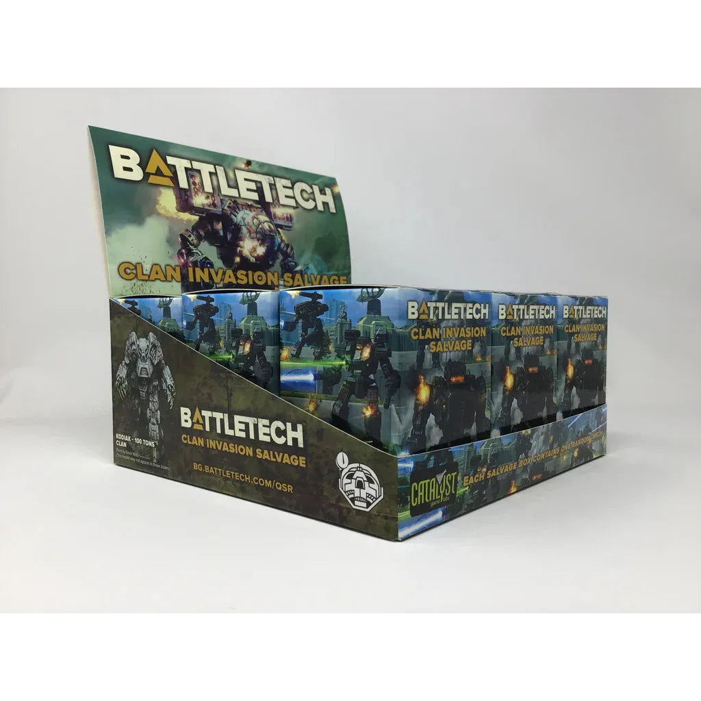 BattleTech: Clan Invasion Salvage Blind Box Display with BattleMechs and MechWarrior cards.