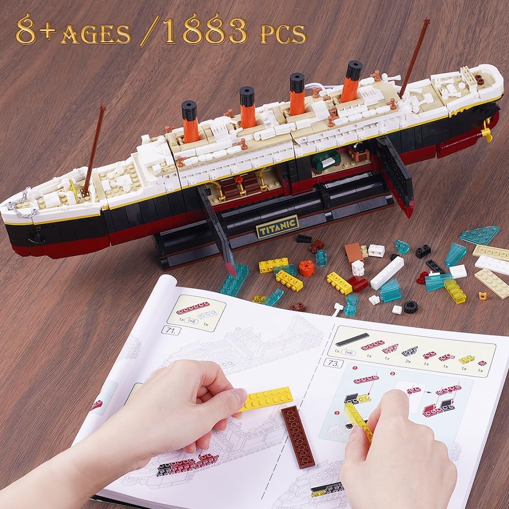 Titanic Building Set with LED Light - Insoon - War Games USA
