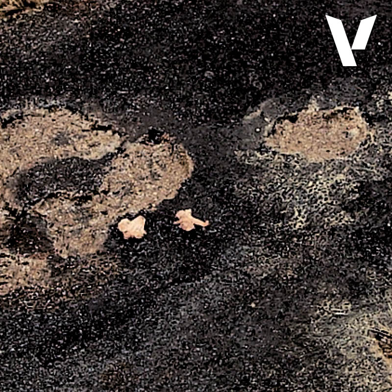 Vallejo Diorama FX Black Lava-Asphalt Earth Texture in 200ml jar, showing raw black volcanic rock for diorama landscapes.