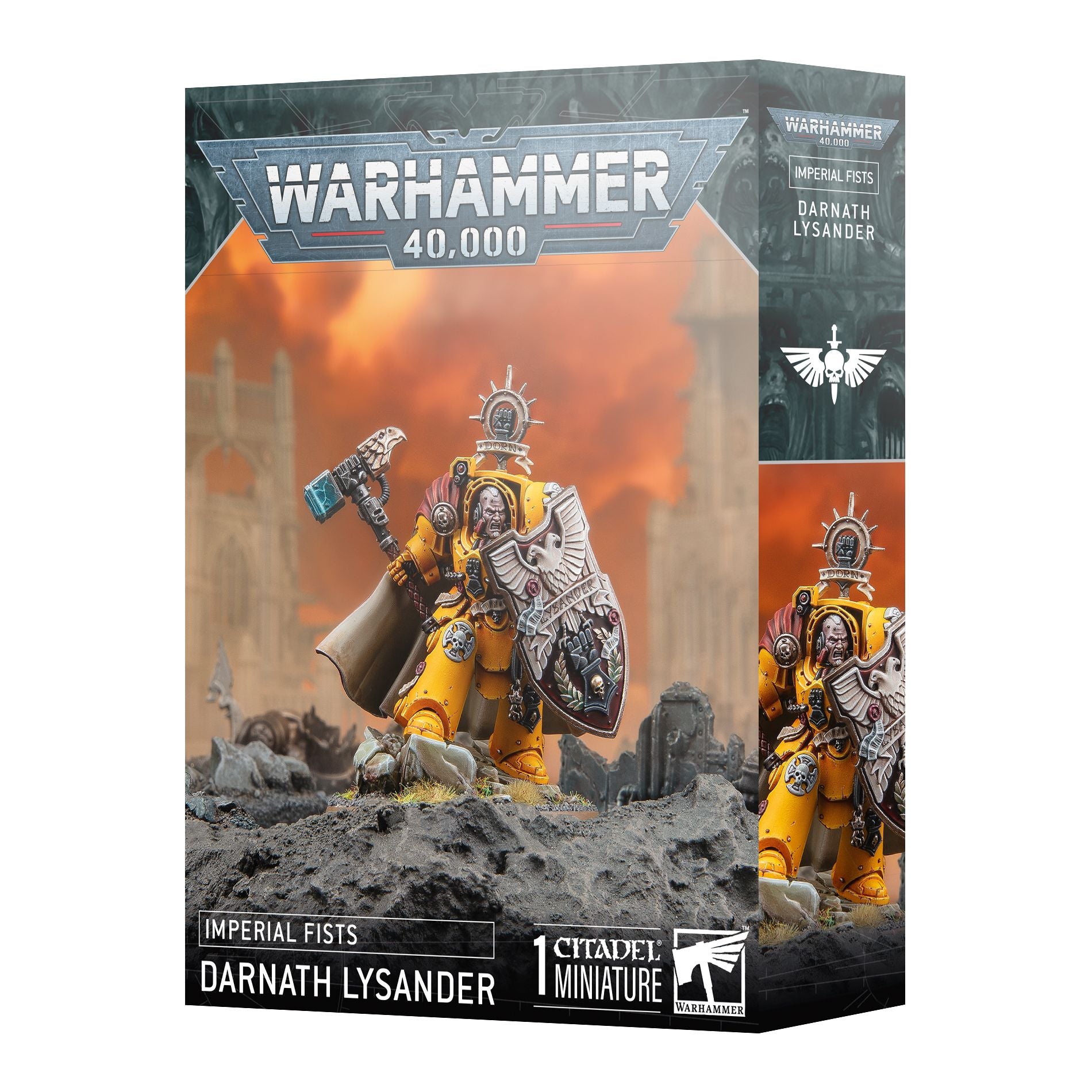 Imperial Fists Darnath Lysander miniature from Games Workshop, detailed Space Marines figure with green armor and tactical gear.