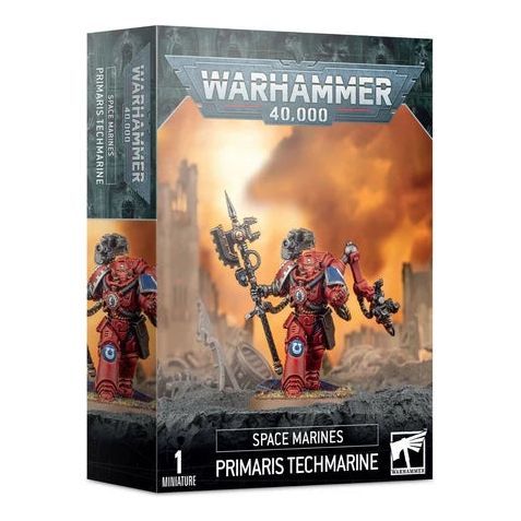 Warhammer 40000 Space Marines Primaris Techmarine model kit with weapons and Citadel 40mm Round Base.